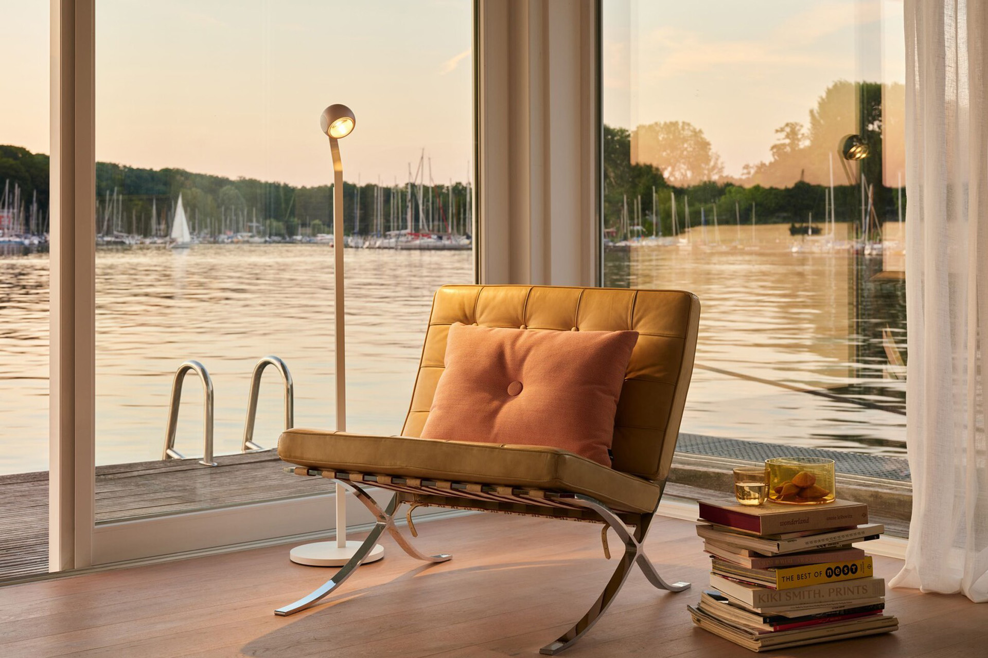 occhio io lettura reading luminaire lifestyle 1