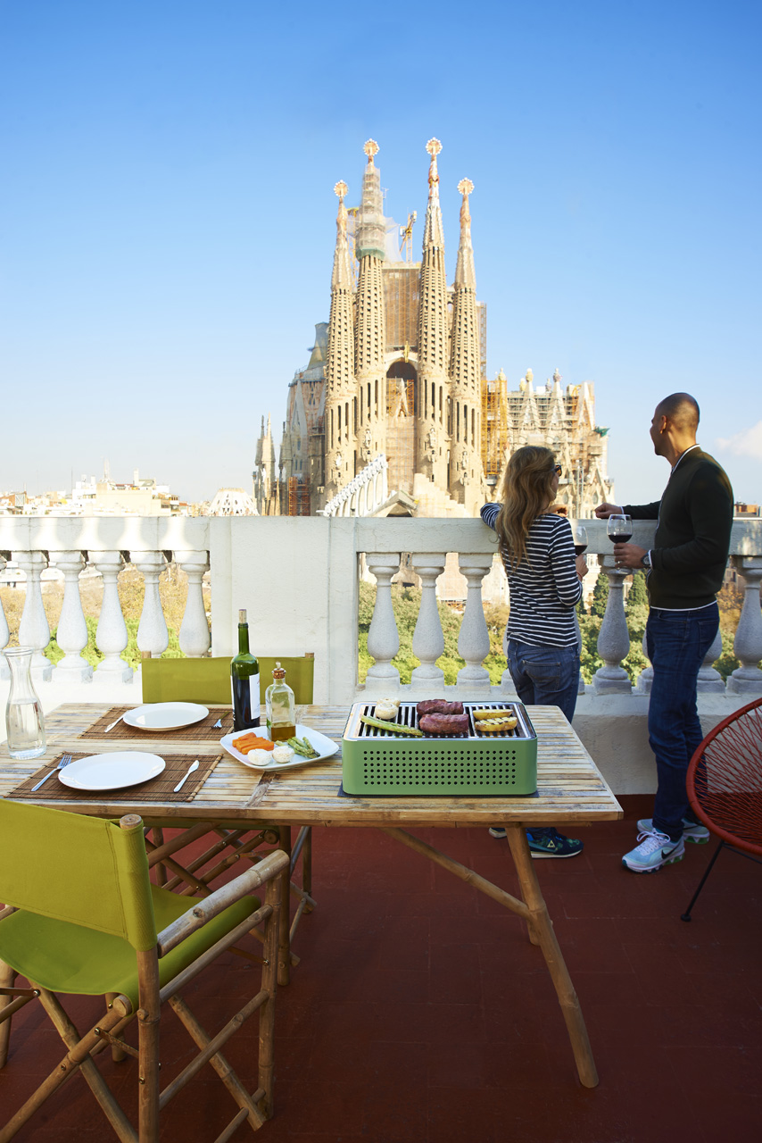 rs barcelona mon oncle barbecue lifestyle 1