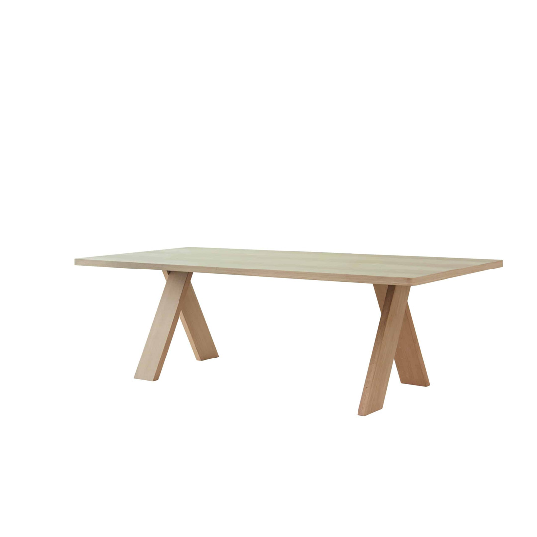 segis artful table product 1