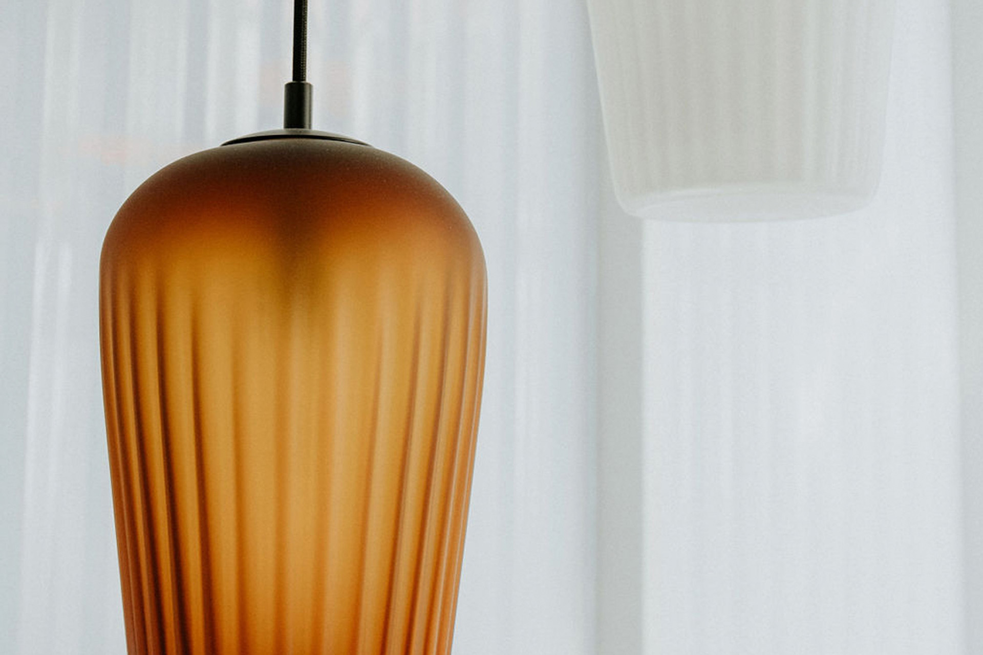 south drawn no.10 pendant light lifestyle 3