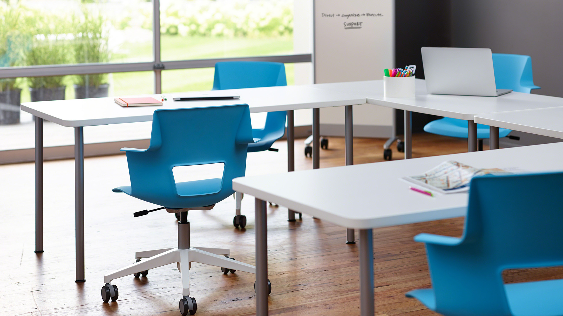steelcase shortcut chair lifestyle 1
