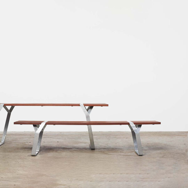 tait flint bench product 3