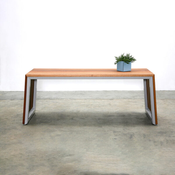 tait kink table product 4