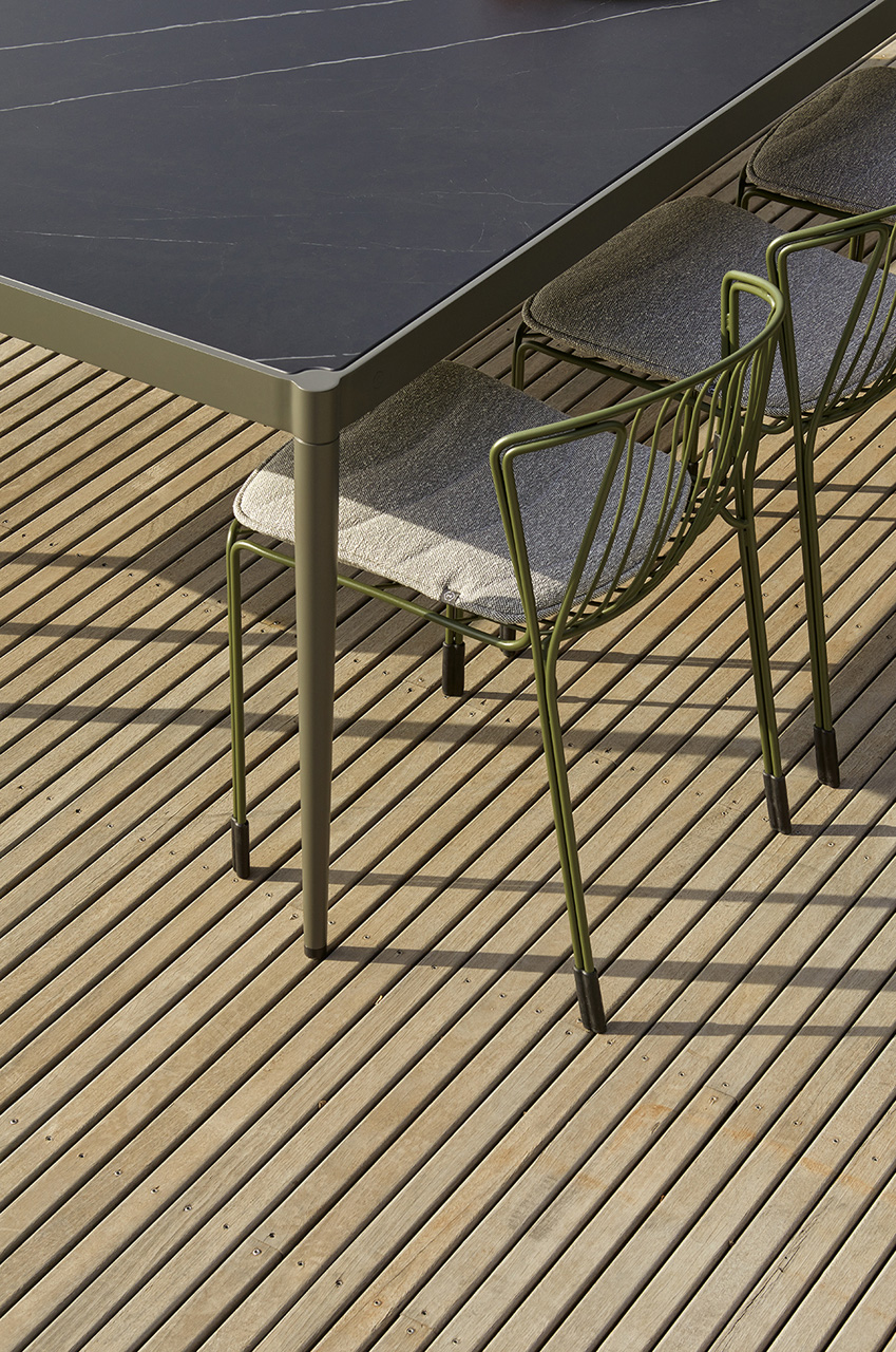 tait tidal chair lifestyle 1