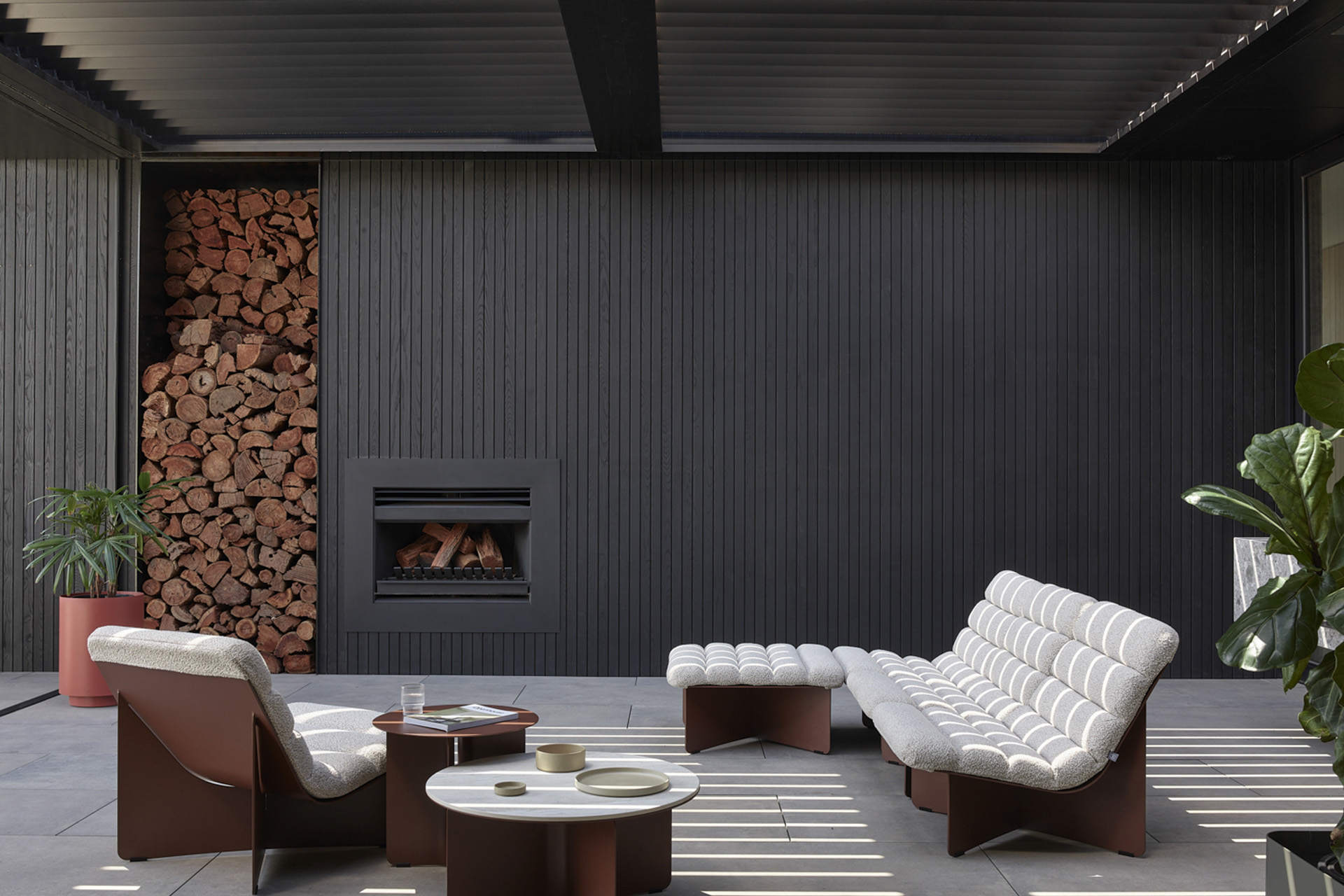 tait voom lounger lifestyle 1