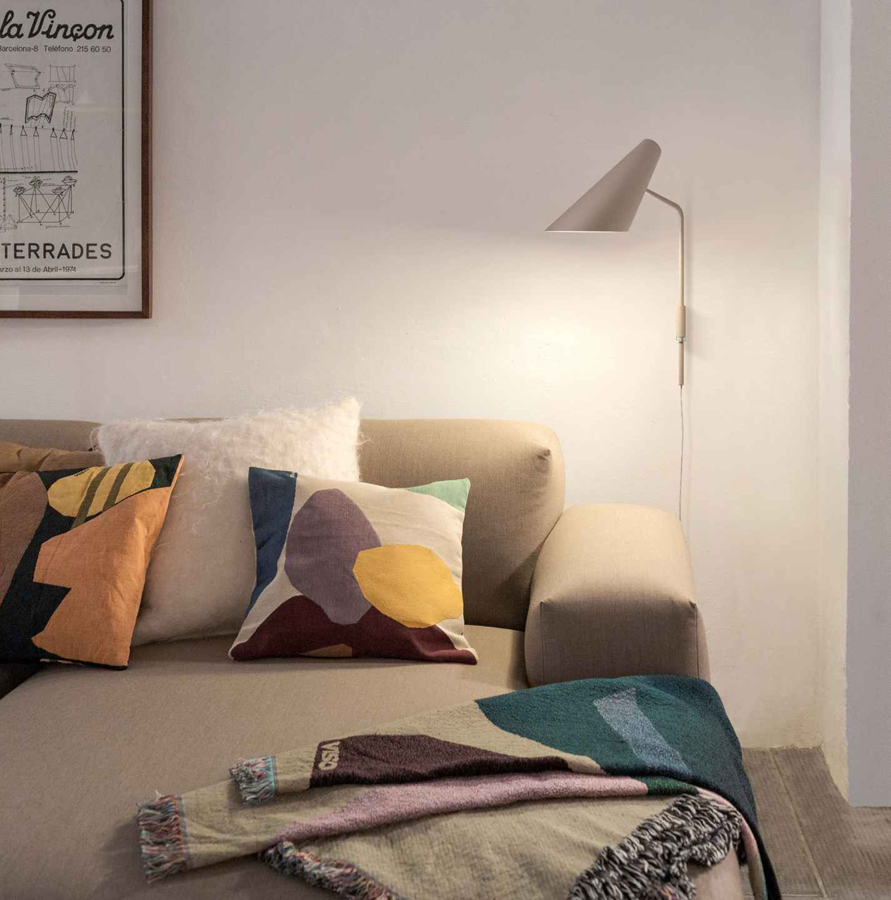 vibia i.cono wall lifestyle 1