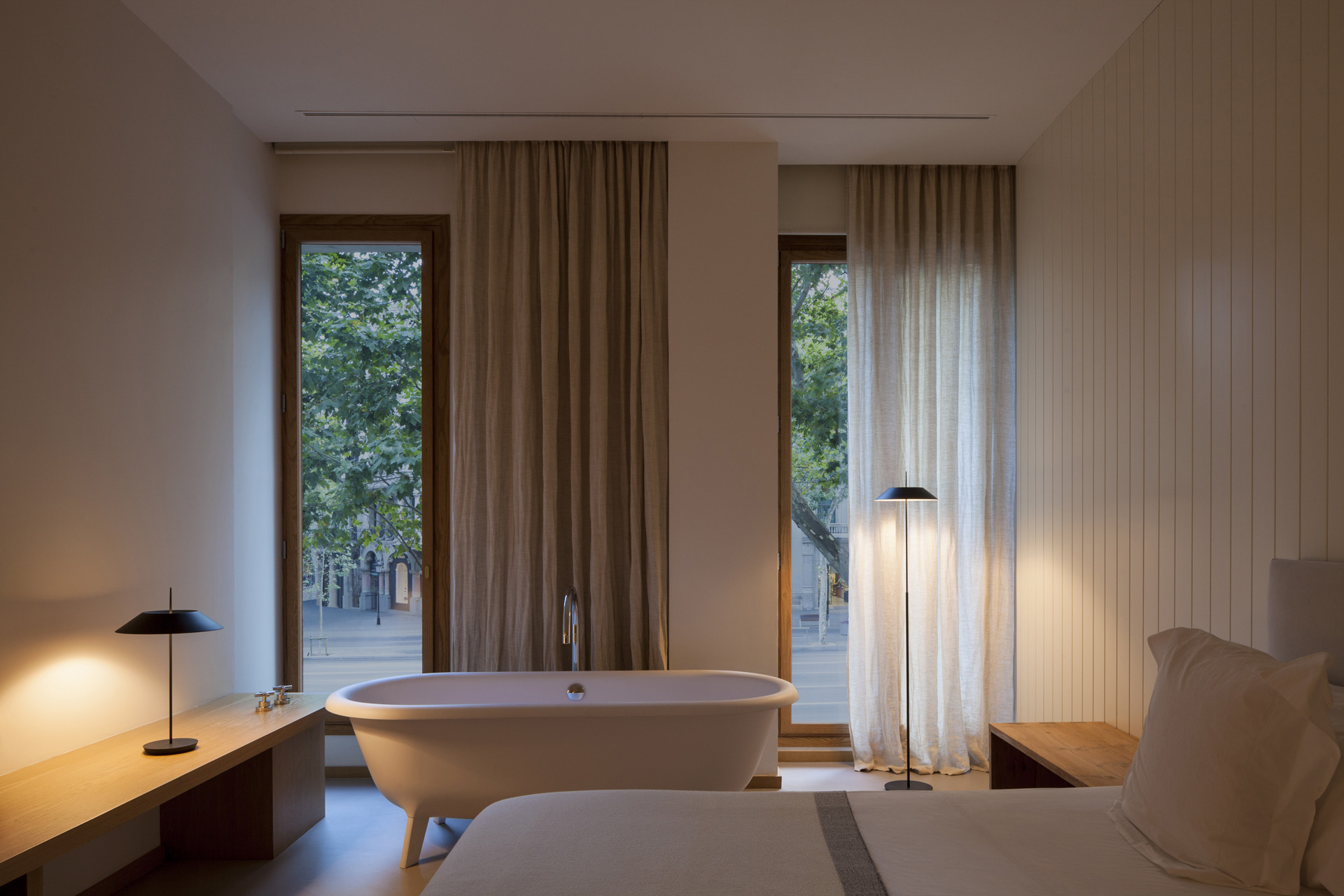 vibia mayfair floor lifestyle 1
