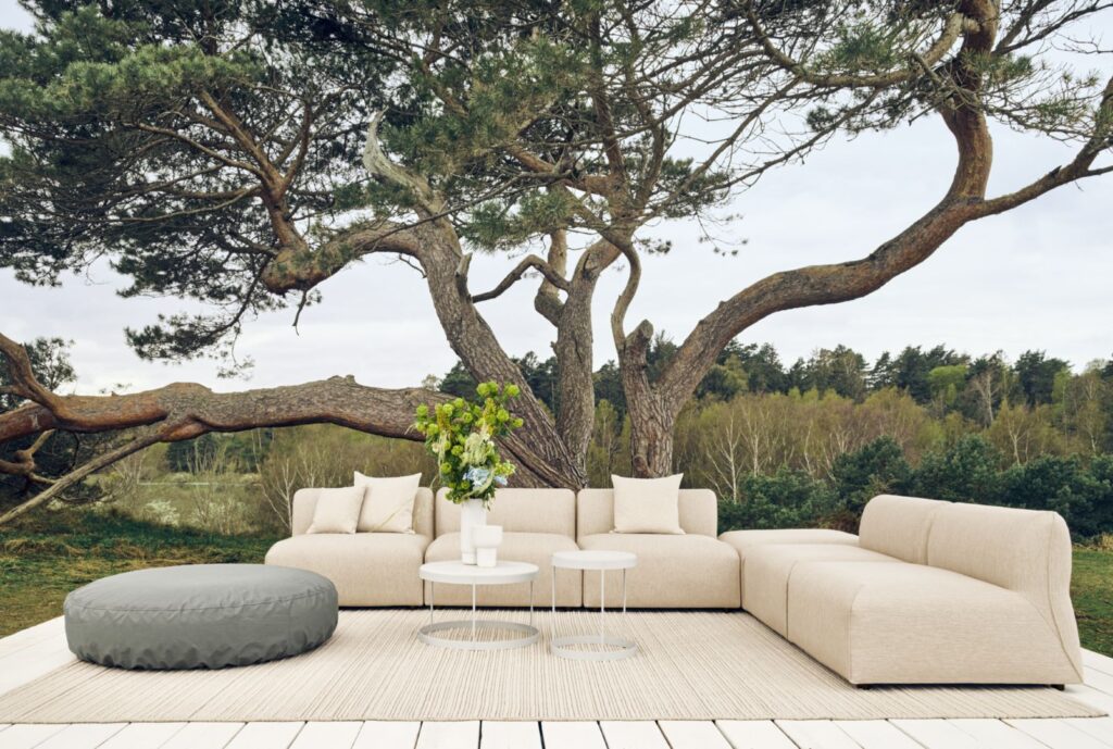 Drum Outdoor Table - designFARM - Authentic Furniture, Lighting ...