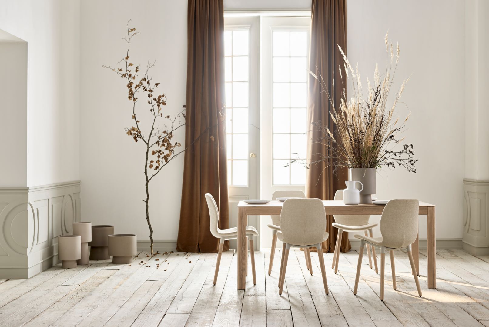 bolia seed timber leg chair lifestyle 1