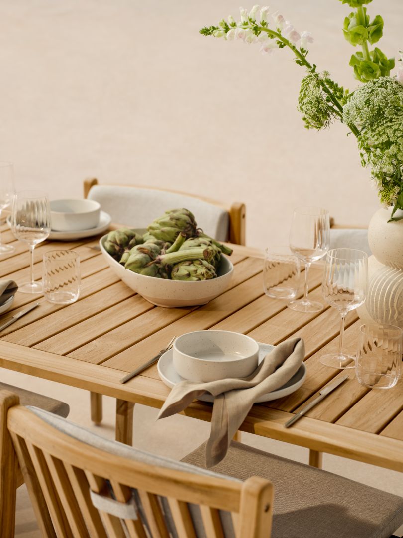 patio outdoor table lifestyle 1