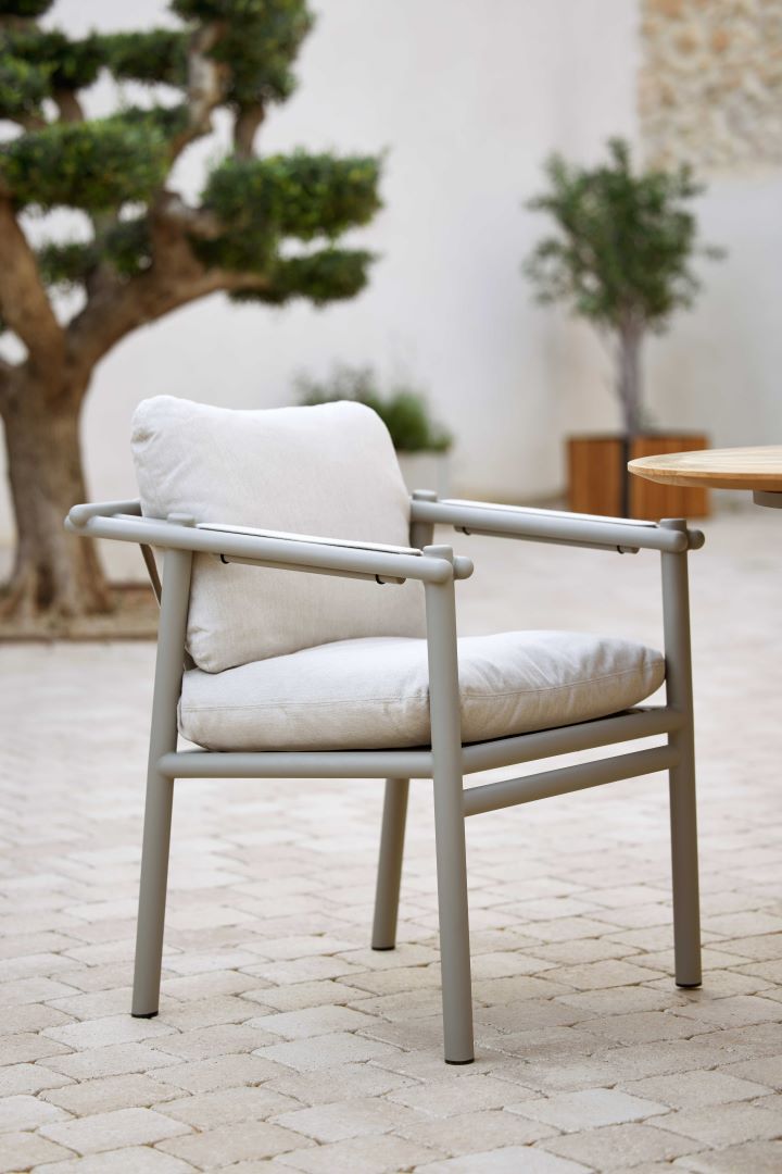 caneline sticks dining chair lifestyle 1