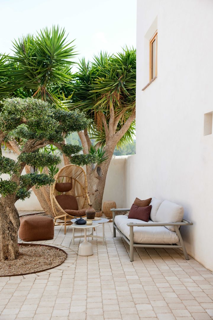 caneline sicks sofa lifestyle 1