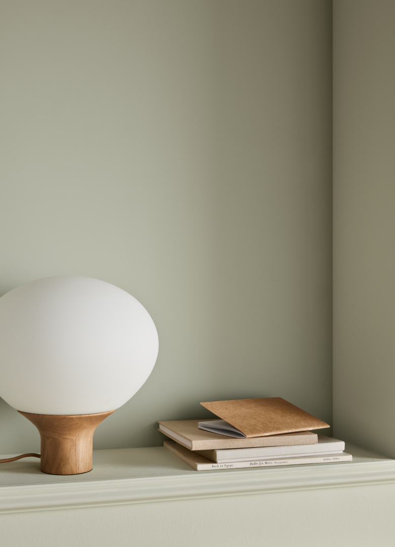 bolia acorn table lamp lifestyle 1