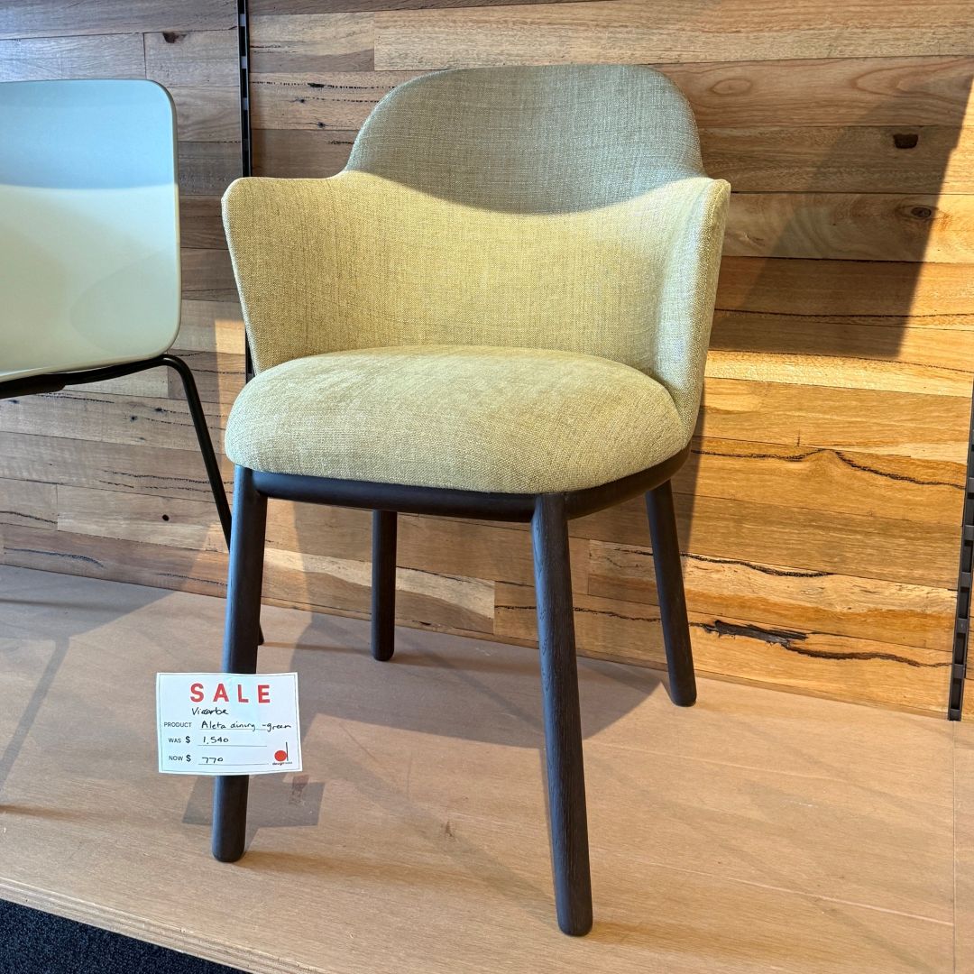 viccarbe aleta dining chair w/ arms