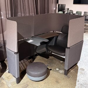 steelcase brody privacy lounge & study pod