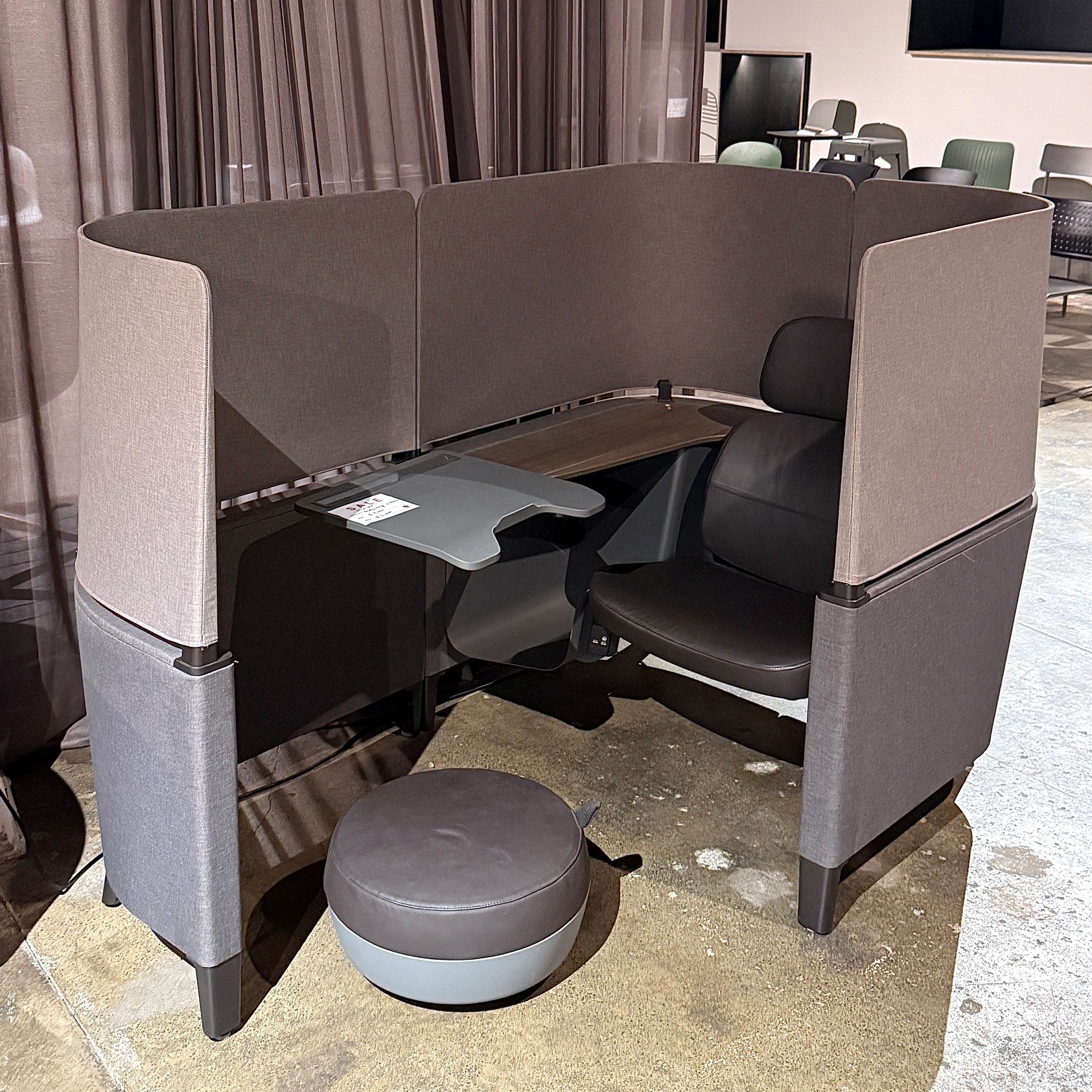 steelcase brody privacy lounge &amp; study pod