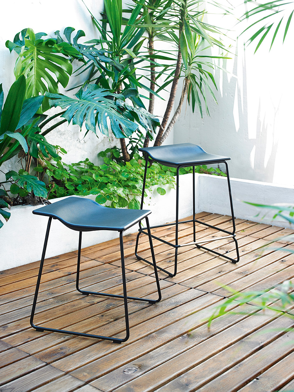 viccarbe last minute low stool 490h