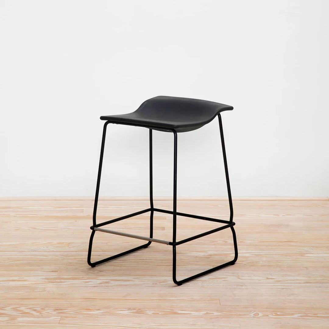 viccarbe last minute stool 645H