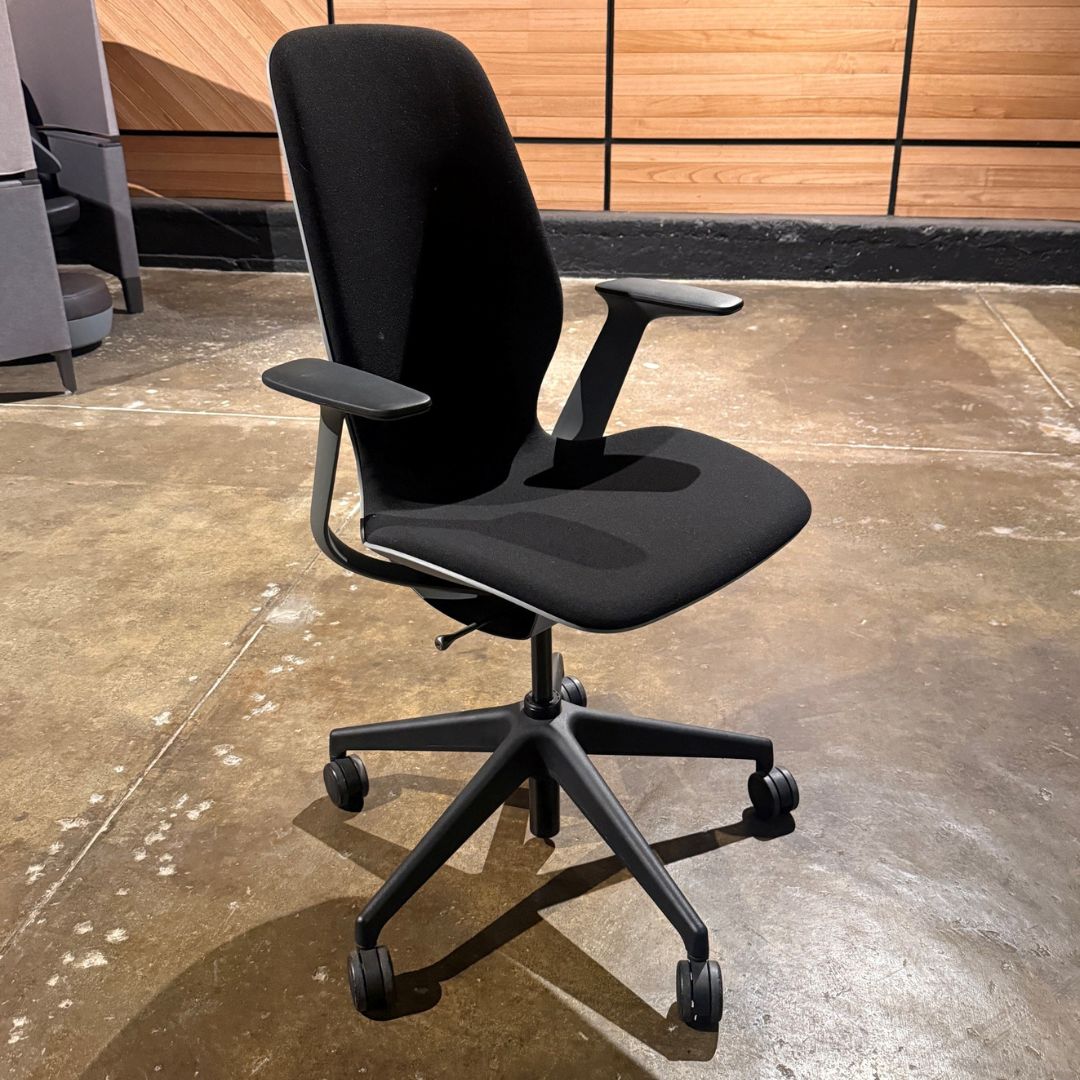 Steelcase Silq