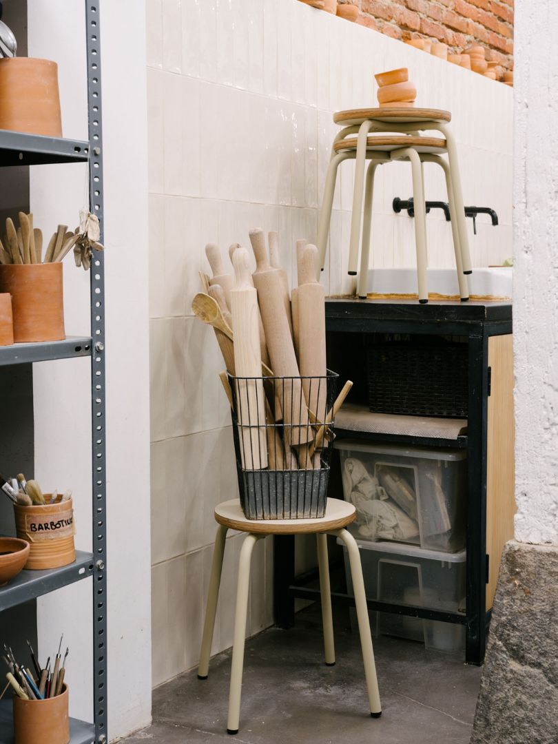 Ondarreta Tam Stool H45 Steel Lifestyle 1