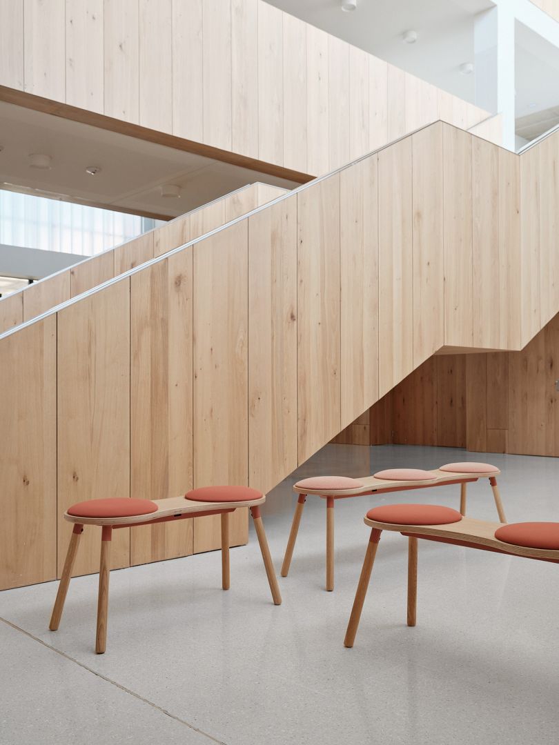 Ondarreta Tam Bench Wood Lifestyle 1